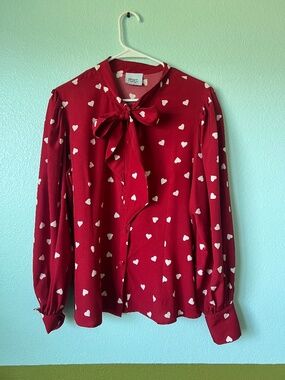 Vintage-style red blouse NEVER WORN